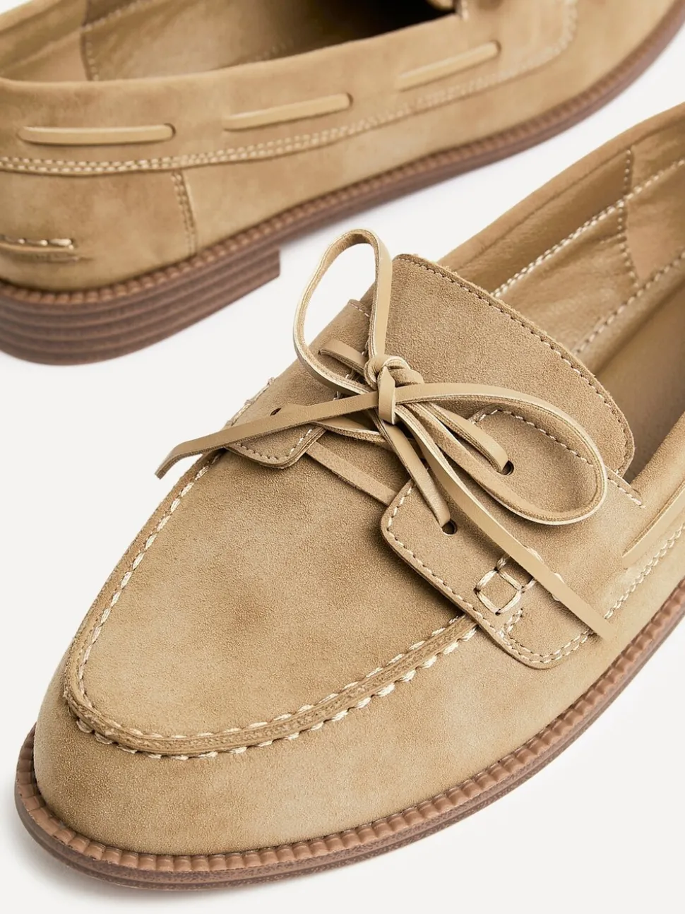Natuurlijk - Linzi Vanish Slip-On Loafers With Lace Detailing