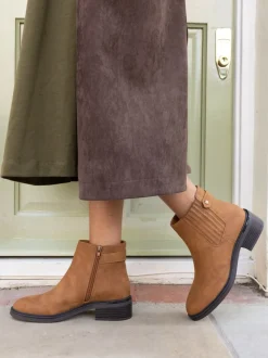 Natuurlijk - Novo Wide Fit Darlina Flat Chelsea Ankle Boots