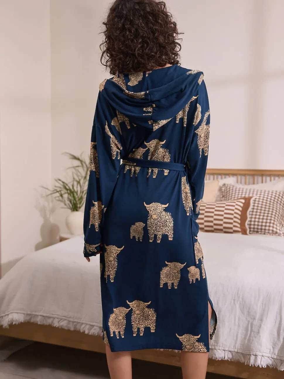 Navy Hamish The Highland Cow - Cosy Lightweight Dressing Gown