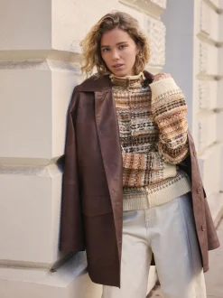 Neutraal - Stand Neck Fairisle Pattern Stitch Knitted Jumper