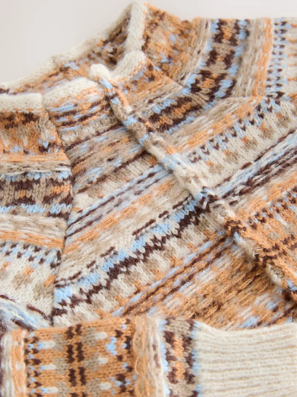 Neutraal - Stand Neck Fairisle Pattern Stitch Knitted Jumper