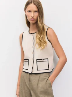Neutraal kiezelkleurig - Mooi gilet met knoopsluiting en ronde hals