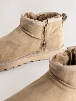 Neutraal taupe suède - Waterafstotende enkellaarzen van imitatiebont