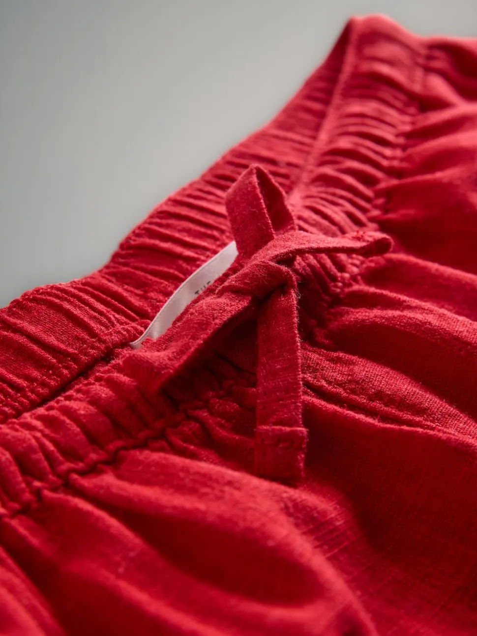 Neutraal/rood - The Set - Pull-on short met linnen