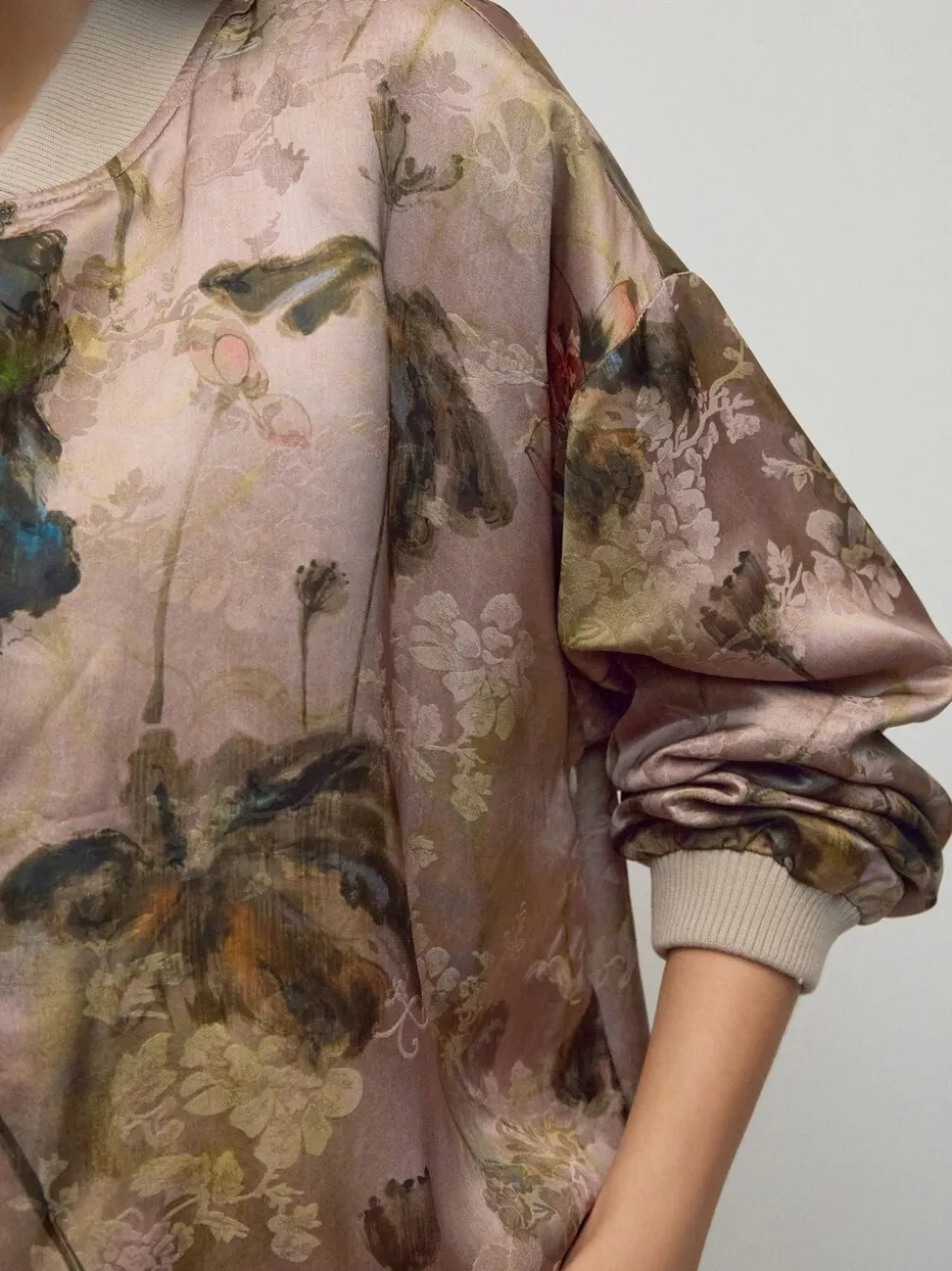 Neutral/Floral - Bomberjack