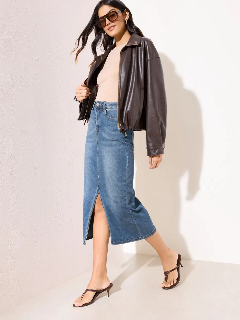 Normaal blauw - Friends Like These - Denim midirok met split in de voorkant