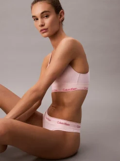 Off White - Calvin Klein Thong Icon Cotton Modal