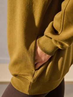 Olijfgroen - Essentials sweatshirt met relaxte pasvorm, lange snit en zakken