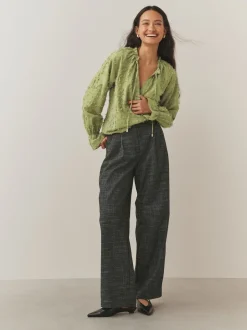 Olijfgroen - Tufty Jacquard Long Sleeve Blouse