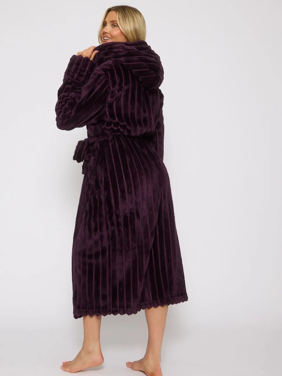 Paars - Loungeable Plush Ridged Fleece Midi Hooded Dressing Gown