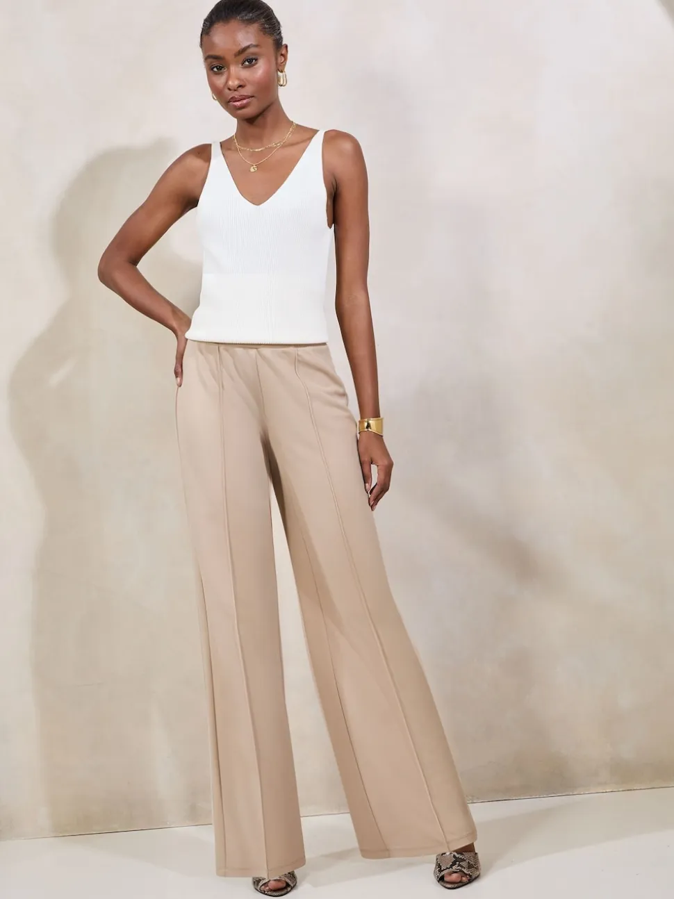 Pastelgeel - Lipsy - Broek met wijde pijpen en hoge taille