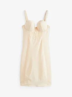 Pastelroze nude - Kanten slipdress met cups en sterke buikcorrectie