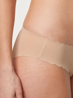Pastelroze nude - No VPL slipje met geschulpte rand