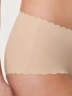 Pastelroze nude - No VPL slipje met geschulpte rand
