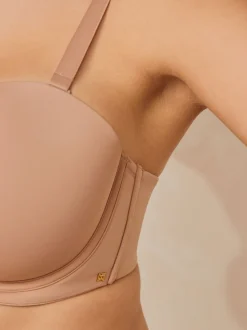 Praline nude - Comfortabele DD+ beha met lichte vulling, zonder schouderbandjes en multiway voor ultiem comfort