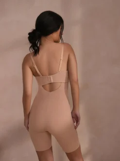 Praline nude - DD+ minimaliserende buikcorrigerend ondergoed met bandeau en pijpjes