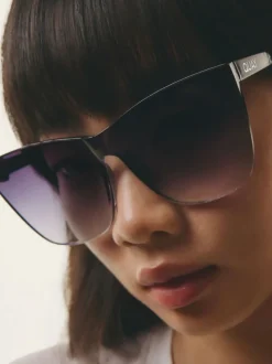 QUAY Come Thru Black Sunglasses