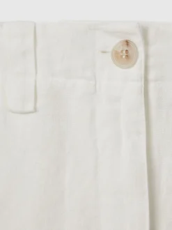 Reiss Demi short van linnen met garment-dye