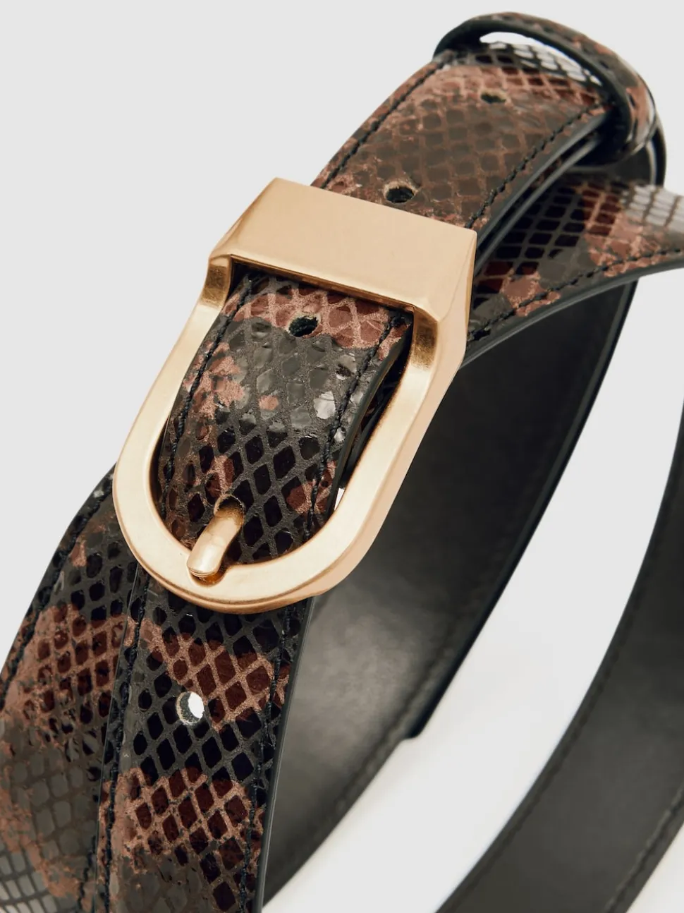 Reiss Hazel Leren Riem met Gebogen Gesp
