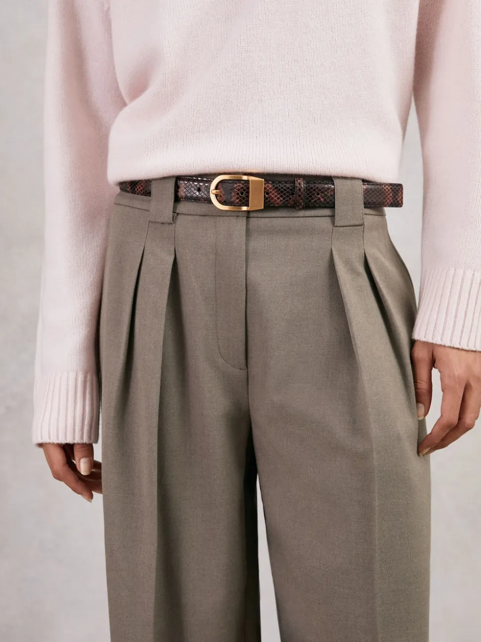 Reiss Hazel Leren Riem met Gebogen Gesp