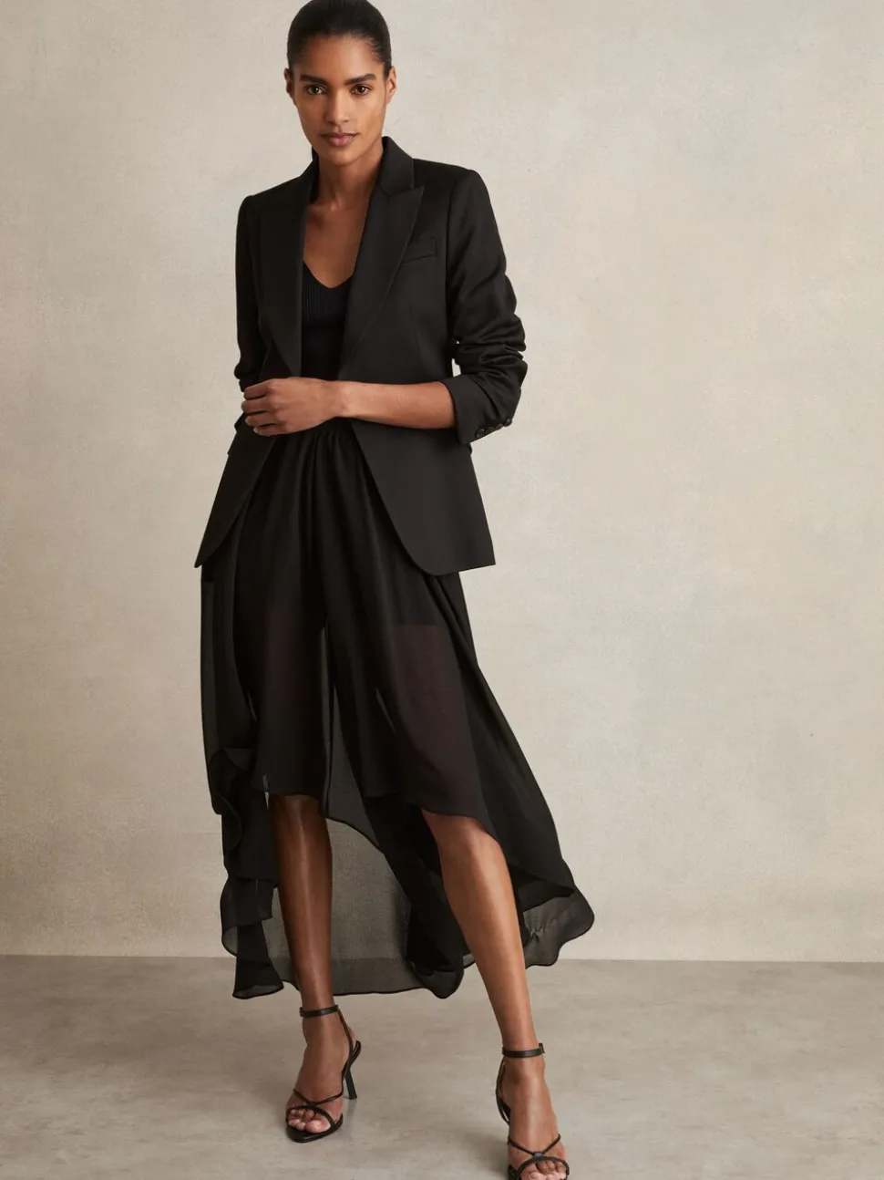 Reiss Lucie doorschijnende high-low short met bovenlaag