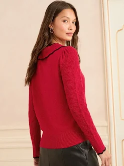 Rode strik met randcontrast - Love & Roses gebreide trui met kraag