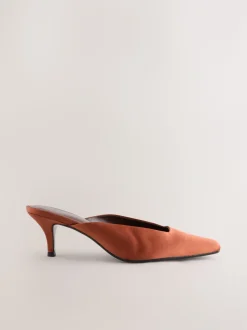 Roestbruin - Forever Comfort® Chisel Closed Toe Mules