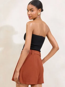 Roestbruin - Lipsy short met gestrikte taille