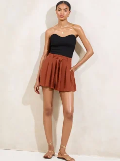 Roestbruin - Lipsy short met gestrikte taille