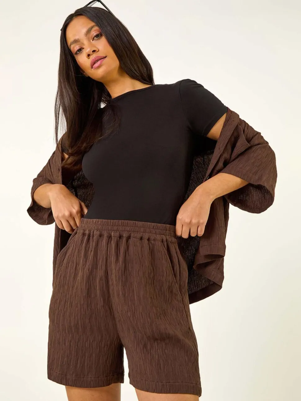 Roman Textured Elastic Waist Woven Shorts
