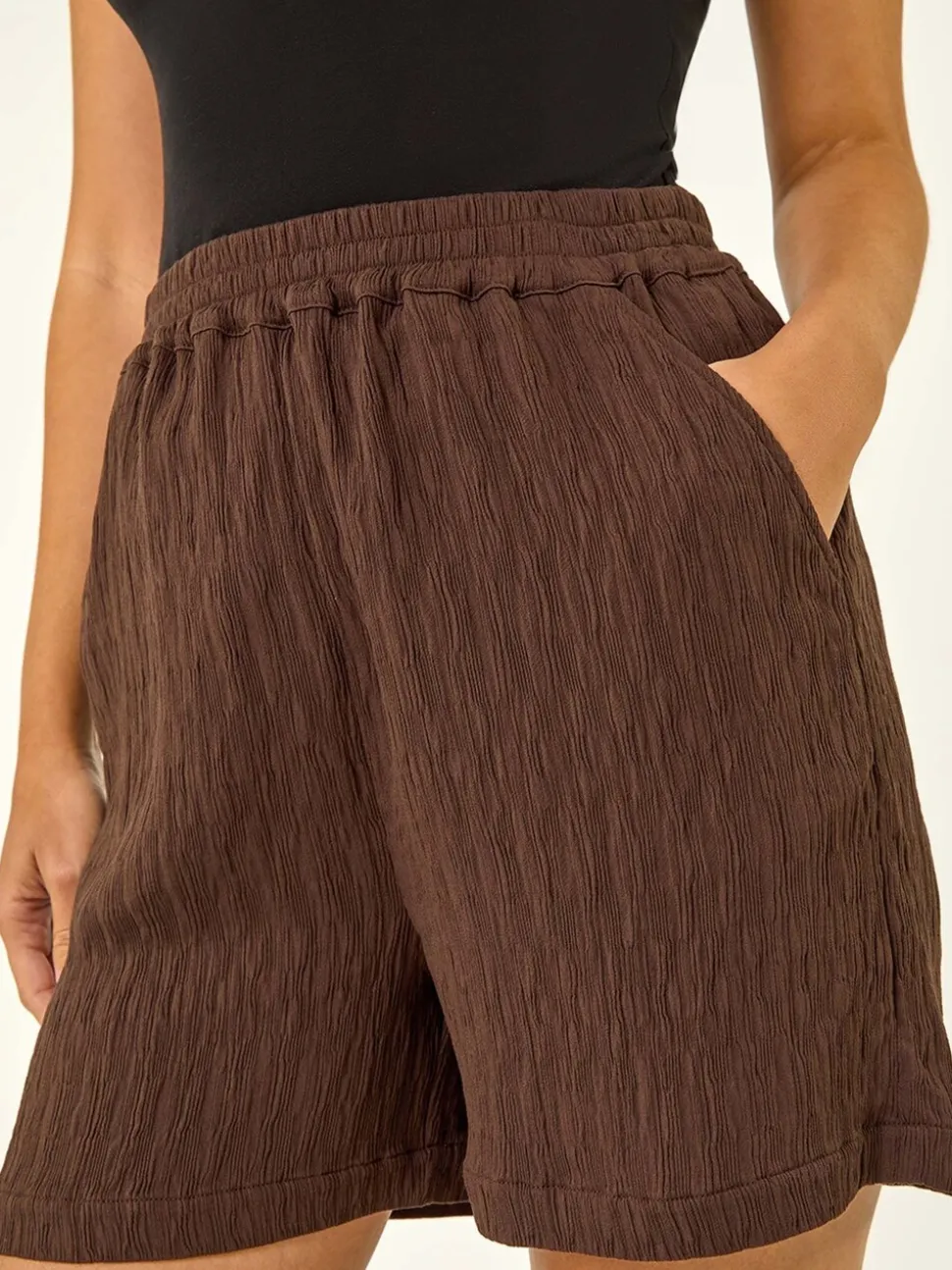 Roman Textured Elastic Waist Woven Shorts