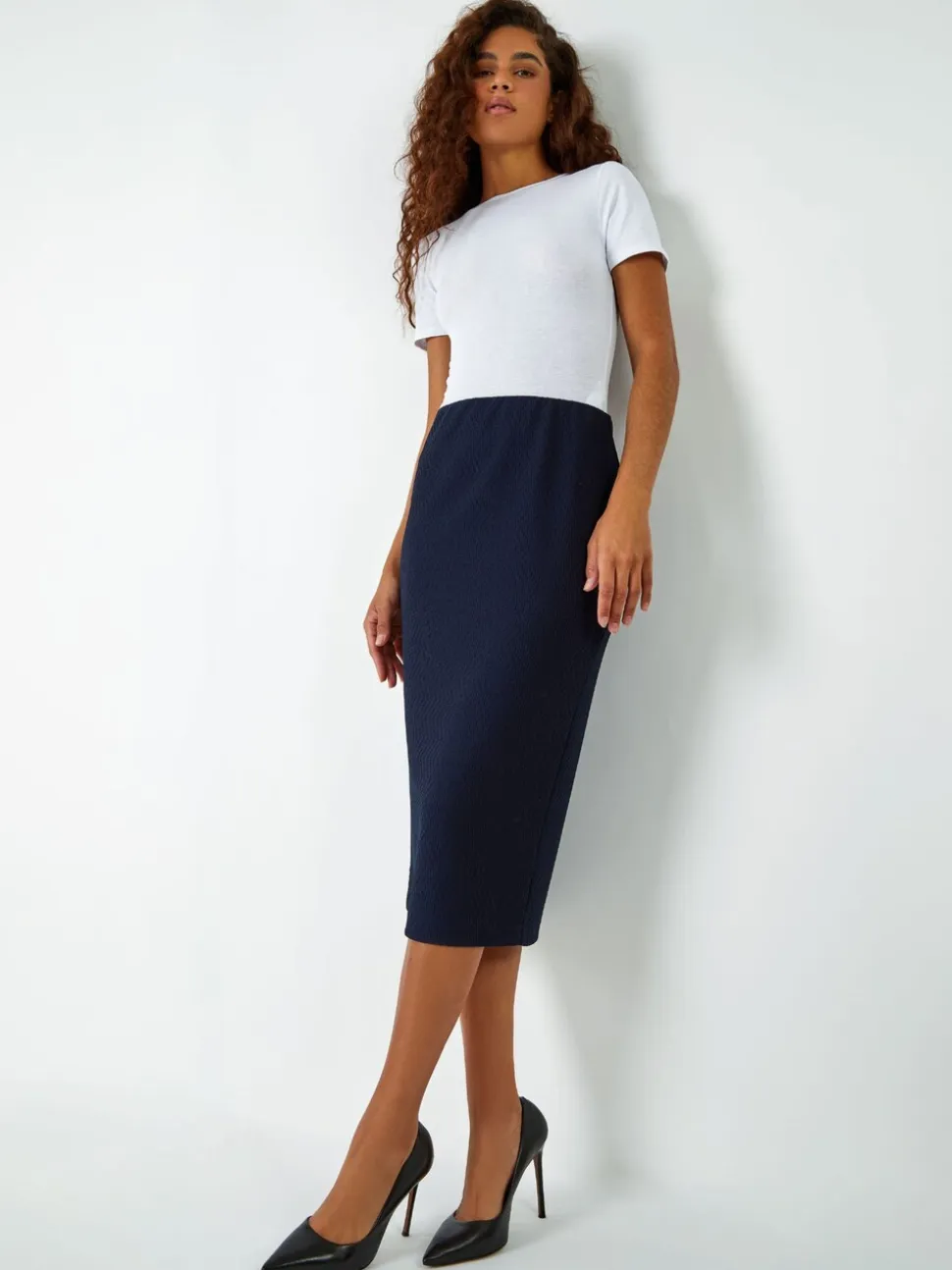 Roman Textured Pencil Stretch Skirt