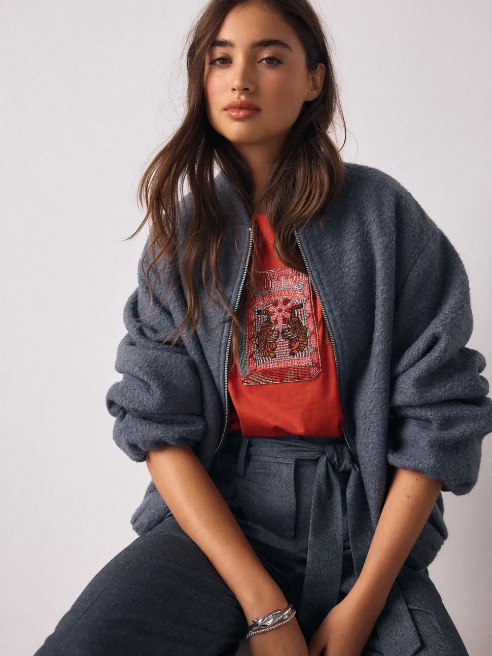 Rood - Embellished Match Box Short Sleeve Crew Neck Top