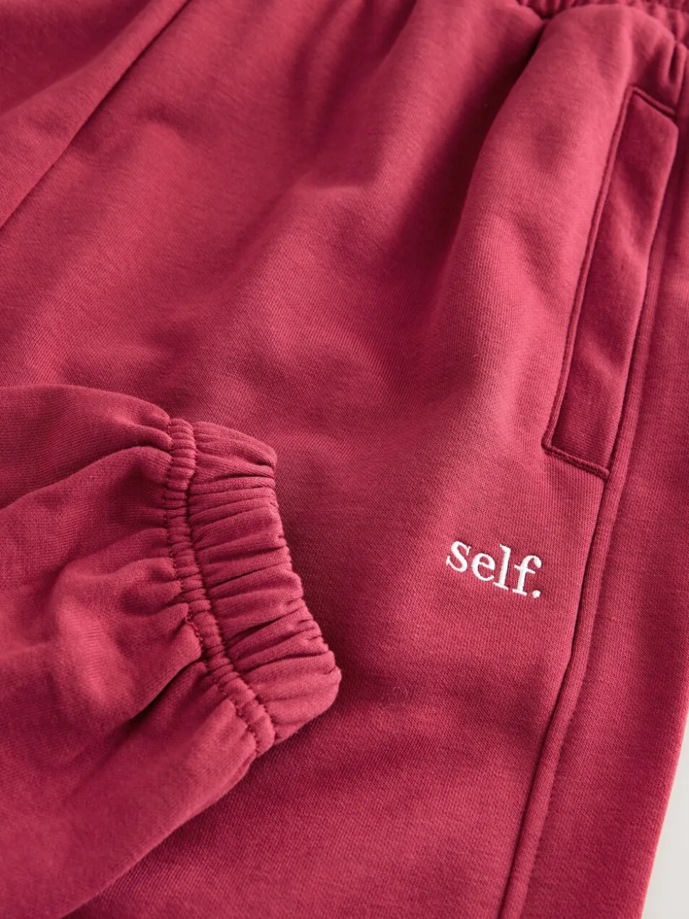Rood - Self. joggingbroek met boorden
