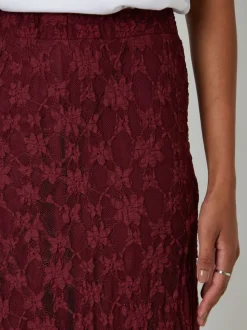 Rood - Threadbare Pull On Lace Maxi Skirt