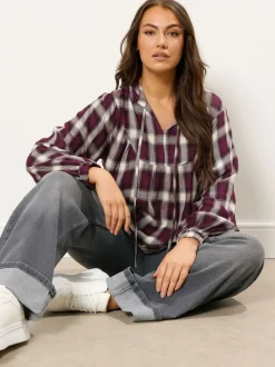 Rood - Yours Curve blouse met ruit en strik bij de hals