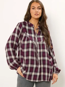 Rood - Yours Curve blouse met ruit en strik bij de hals