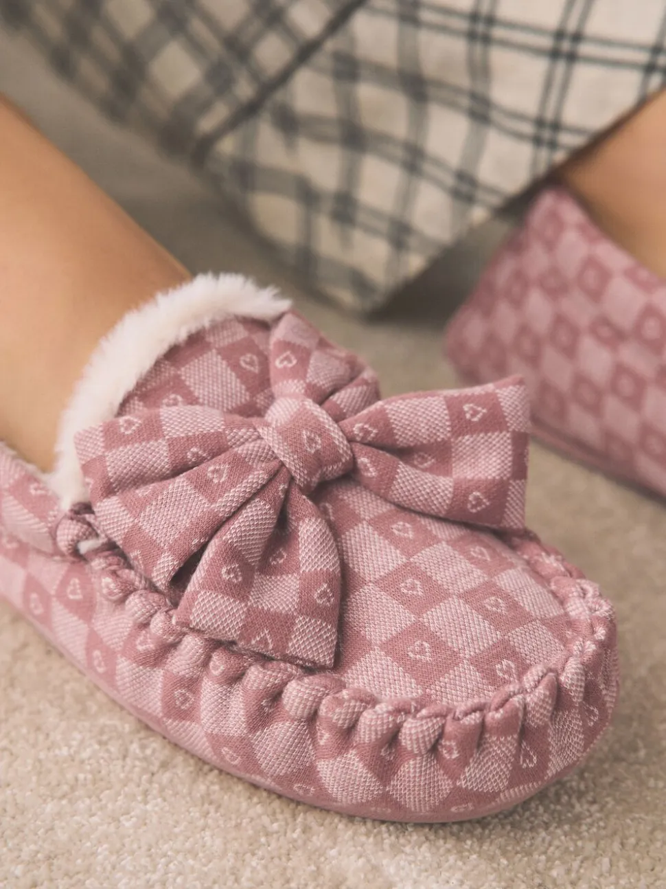 Roze - Check Heart Moccasin Slippers