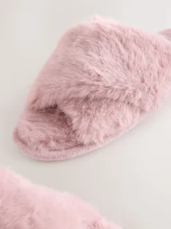 Roze - Instappantoffels van imitatiebont