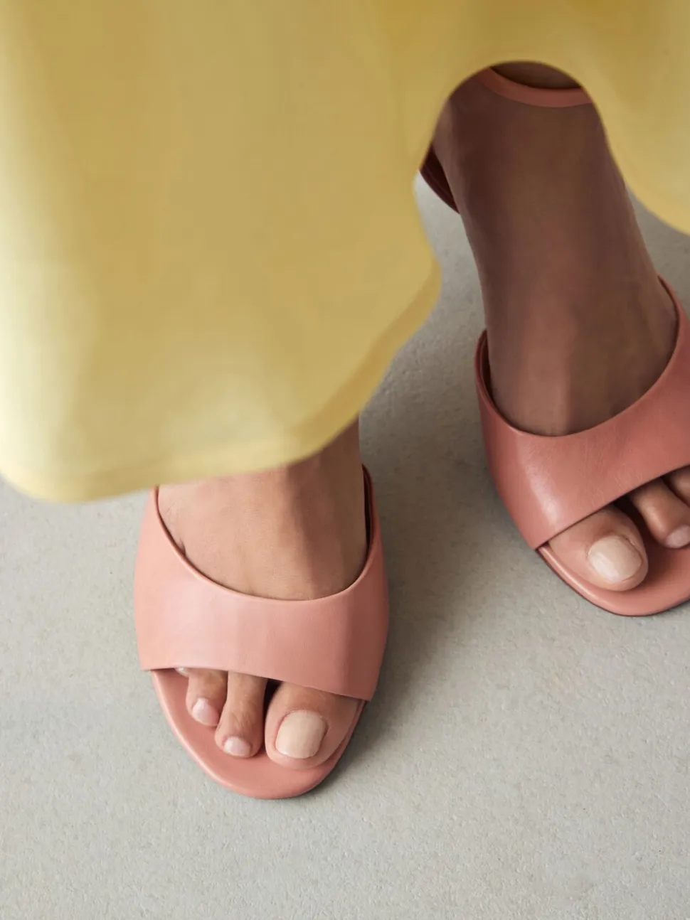 Roze - Premium leren sandalen met peeptoe en hak
