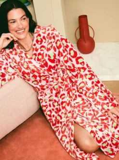 Roze met groen - Eleanor Bowmer Leopard Print Fleece Robe