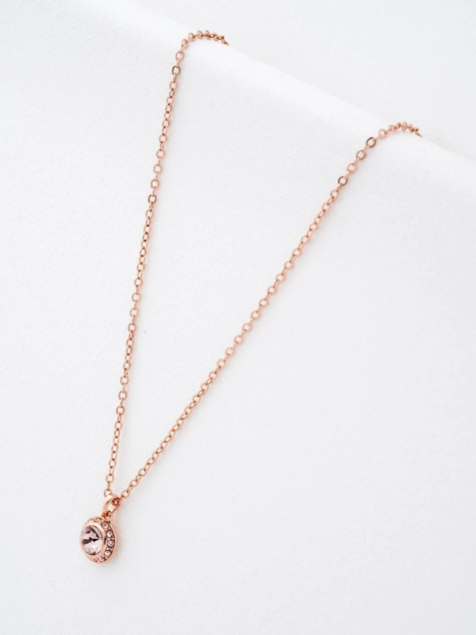Rozegouden tint, vintage rozenkristal - Ted Baker Tone SOLTELL: Solitaire halsketting met glinsterende kristallen