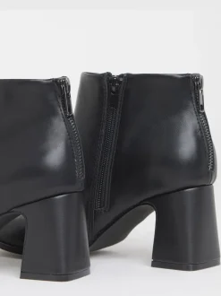Simply Be Outside Zip Stretch Ankle Boot