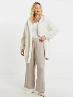 Simply Be Pretty Secrets Supersoft Borg Cardigan