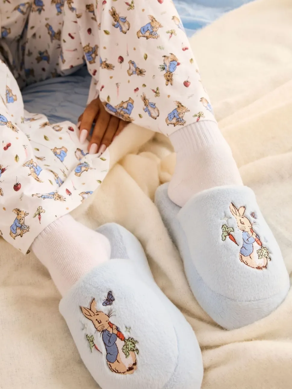 Skinnydip Peter Rabbit x Slippers
