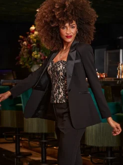 Sosandar smokingblazer met satijnen kraag