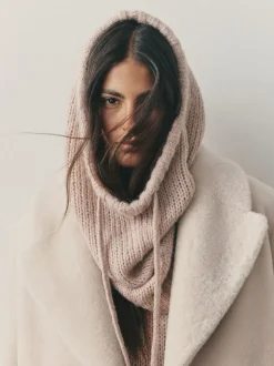 Steenkleurig gemêleerd - Nothing Ordinary Knitted Hooded Snood With Wool