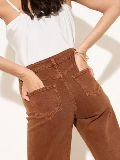 TABAKBRUIN - Friends Like These X Lucy Mecklenburgh alledaagse jeans met wijde pijpen