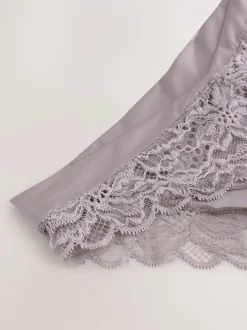 Taupe - Ultiem comfort slip met hoge beenuitsnijding en kanten achterkant