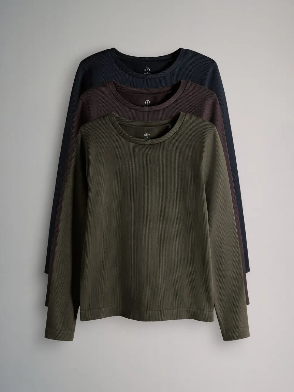 The Set 3 Pack Active Ribbed Long Sleeve T-Shirt